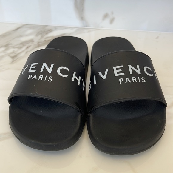 GIVENCHY Paris Slides - Picture 5 of 11